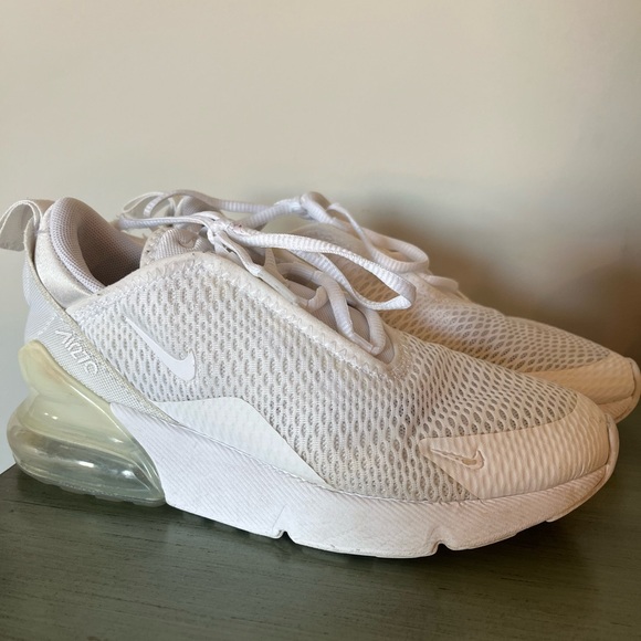 Nike White Air Max 270 Sneakers - 2Y - Picture 1 of 7